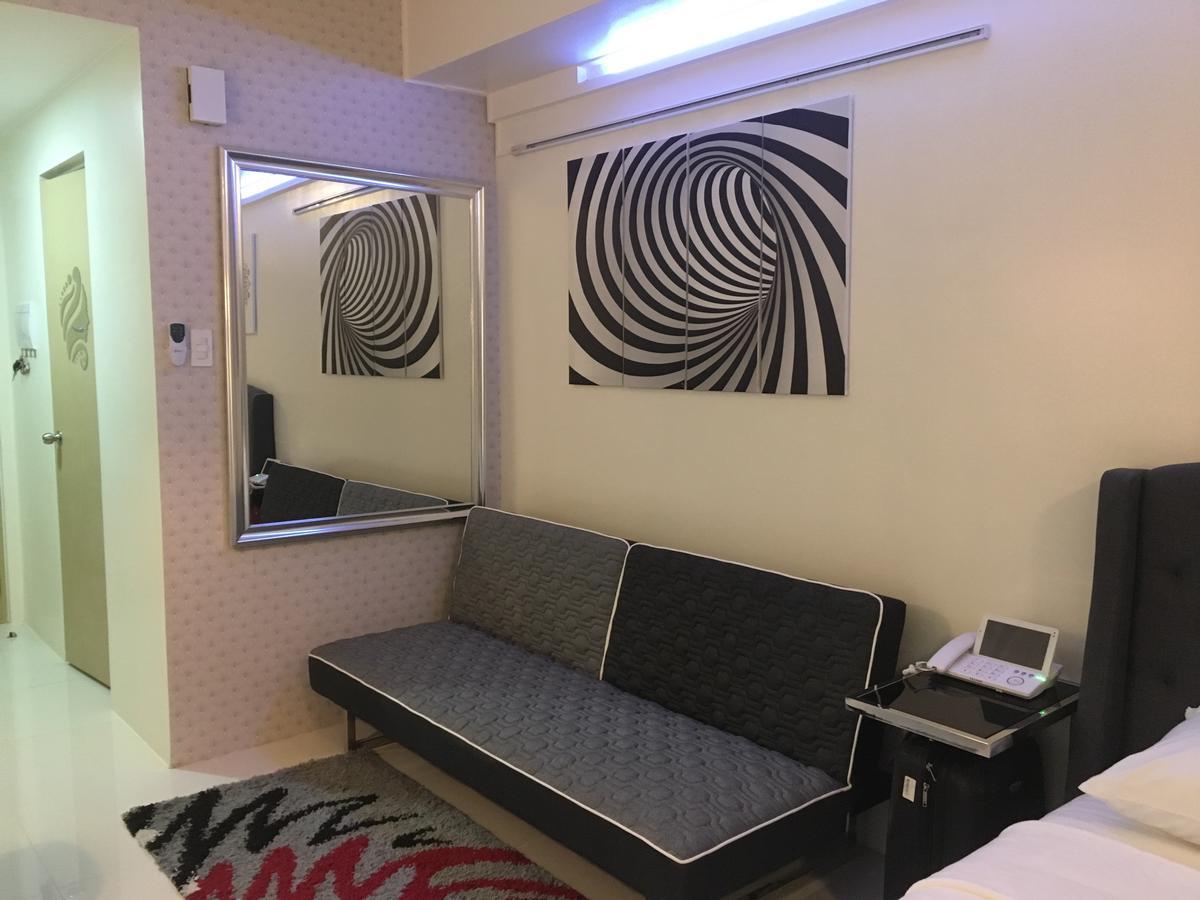 Breezy Wind 19Twentysix Apartamento Tagaytay City Exterior foto